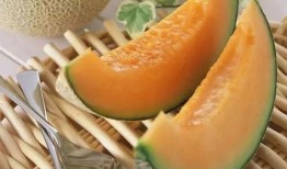 吃哈密瓜吐气,吐气成香，尽享夏日清新